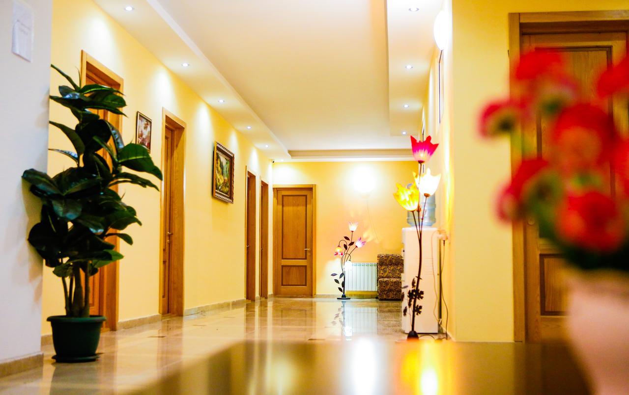Rio Hotell Tbilisi Exteriör bild